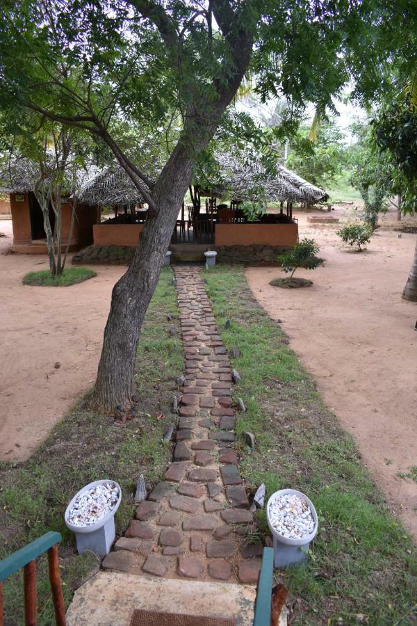 Yala Eco Tree House New Hotel Tissamaharama Exterior photo